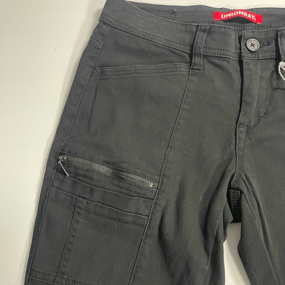 UnionBay Cargo Pants Womens Juniors Size 3 Blaire Black Tapered Leg Zip Pockets - Picture 3 of 16